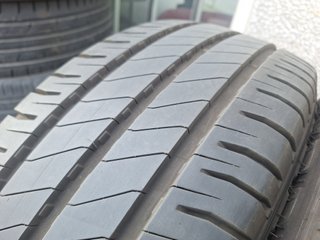 215 60 R17 C Michelin - 2 neumáticos +95%