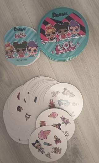 Dobble L.O.L Surprise Juego de Cartas