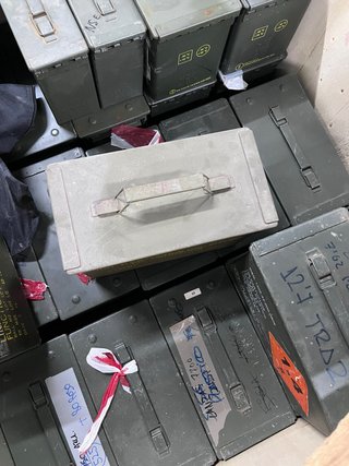 Lote 40 Cajas Metálicas Militares
