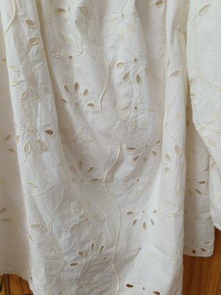 Blusa bordada manga globo talla 54/7XL