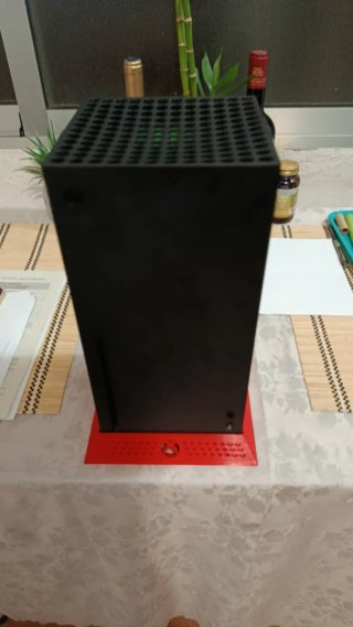 Xbox Series X con diseño Venom