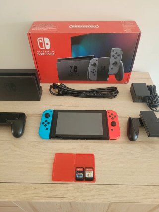 Nintendo Switch come NUOVA + Giochi Mario e Accessori