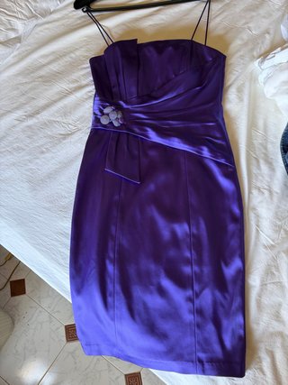 Vestido fiesta morado talla 42 con etiqueta