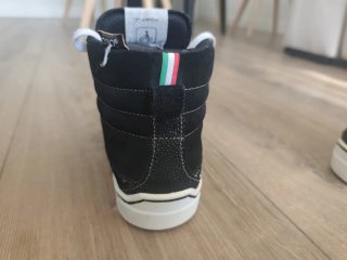Zapatillas Moto TCX Negras y Blancas