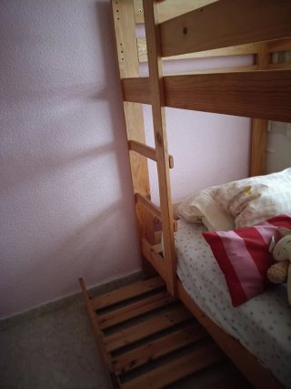 Litera de madera tres camas