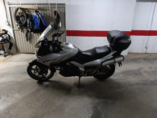 Suzuki V-Strom 1000 trail-turismo