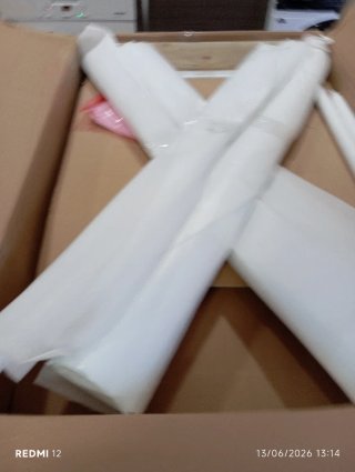 Mesa alta cuadrada blanca metal