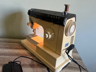 Máquina de coser Singer 7184 eléctrica
