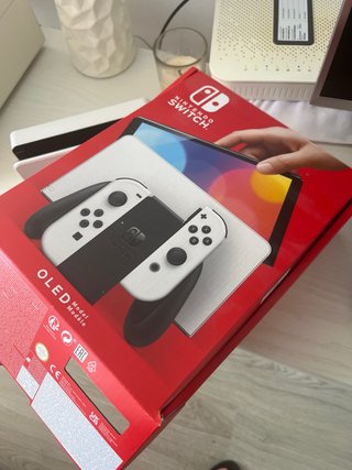 Nintendo Switch OLED Usada
