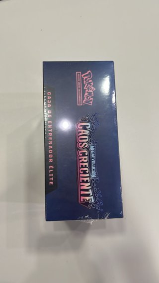 Caja Entrenador Élite Pokémon Caos Creciente