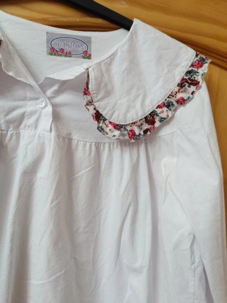 Blusa cuello bebé floral Talla S
