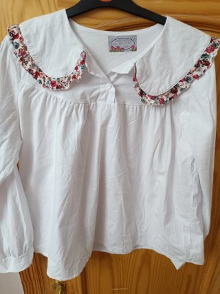 Blusa cuello bebé floral Talla S