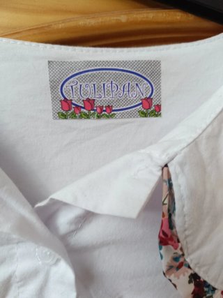 Blusa cuello bebé floral Talla S