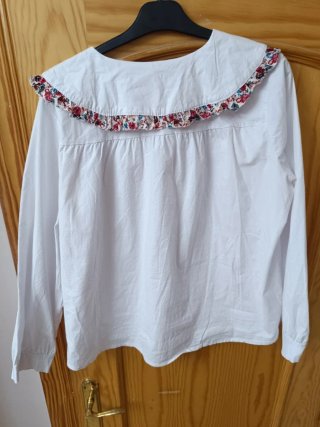 Blusa cuello bebé floral Talla S