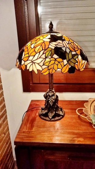 Lámpara estilo Tiffany Vidrio y Metal otoñal