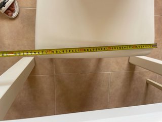 Sillas de diseño y meda extensible blancas madera