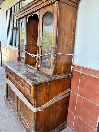 Alacena Nogal Siglo XVII con Éta hay que restaura