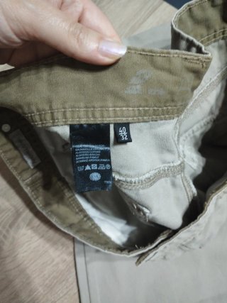 Pantalones largos hombre beige/verde