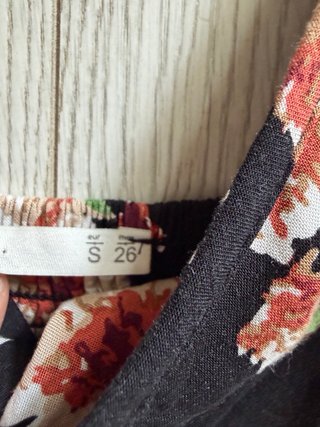 Mono corto floral Lefties