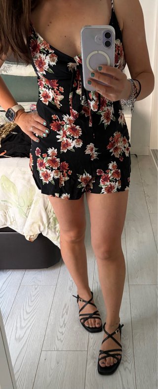 Mono corto floral Lefties