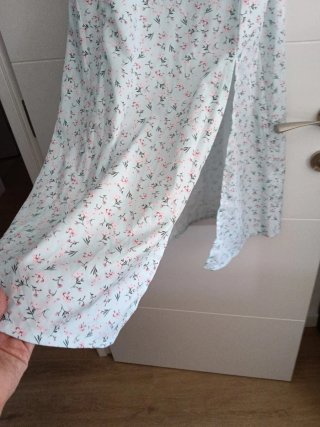 Vestido floral azul y rosa talla M