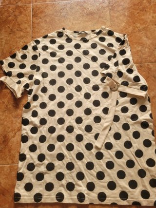 Vestido Camiseta Lunares Beige y Negro