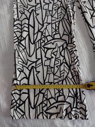 Mono Sfera Talla M Estampado blanco y negro
