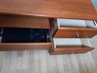 Mueble TV madera con cajones CARRE-hulsta