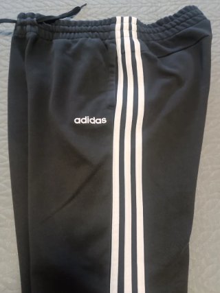 Chándal Adidas Negro con Rayas Blancas