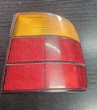 PILOTO TRASERO DERECHO BMW SERIE 5 E34