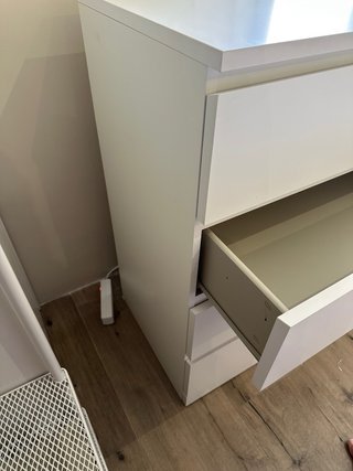 Cómoda Malm Ikea 4 cajones 80x100 cm