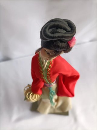 Bambola vintage cinese da collezione