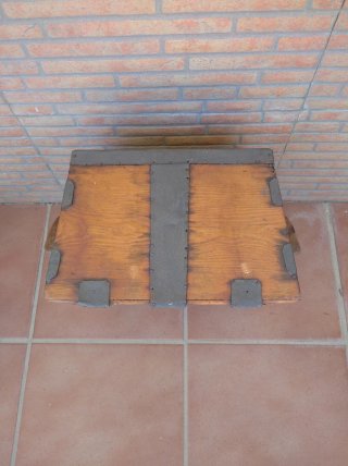 Medida de grano antiguo de madera
