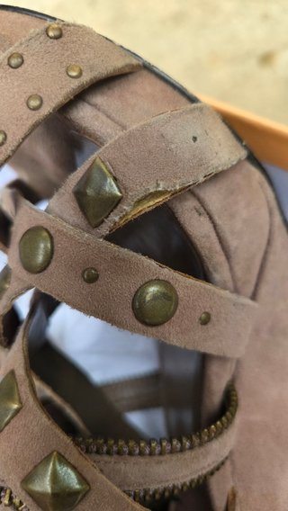 Sandalias Ash Beige y Doradas