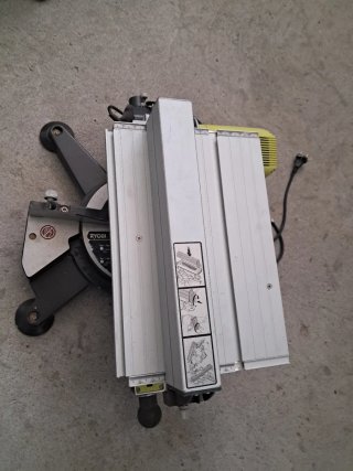 Ingletadora Ryobi 1600W 254mm