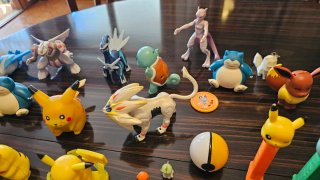 Pokemon Pikachu e altri 54 pezzi