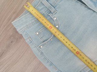 Shorts vaqueros desgastados talla S
