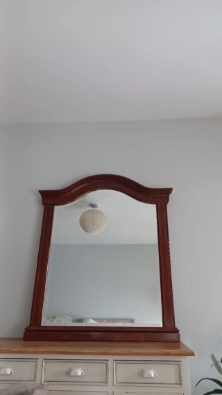 Espejo grande de madera