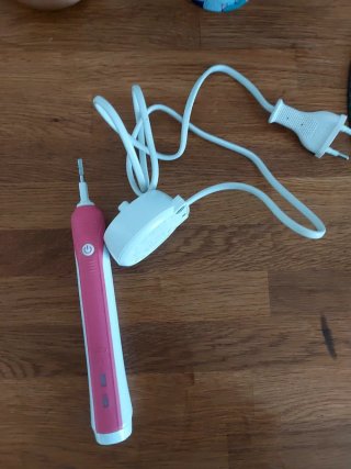 Escova Elétrica Braun Oral B Rosa