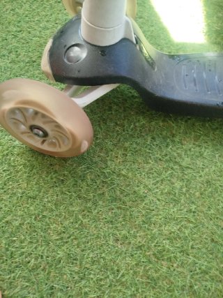 Patinete infantil 3 ruedas Decathlon.