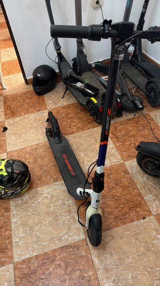 Patinete Aprilia SRZ