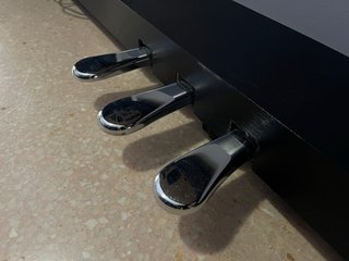 Piano Kawai CL26IIB - 3 Pedales
