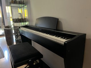 Piano Kawai CL26IIB - 3 Pedales