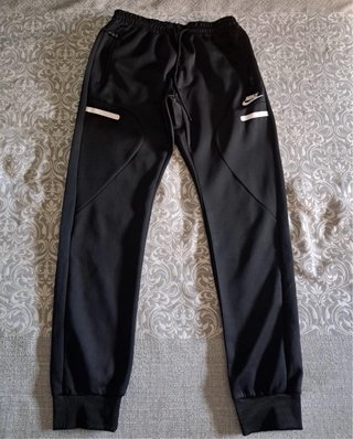 Chándal Nike Negro con Capucha
