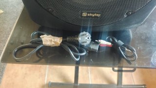 Altavoz profesional Skytec negro
