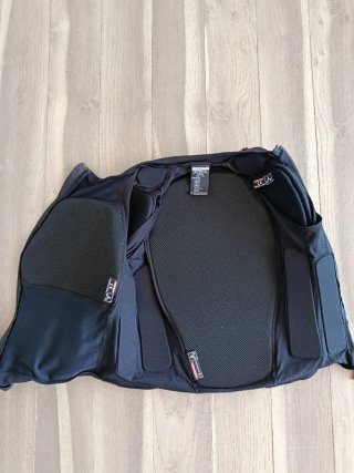 Peto protector Alpinestars niño