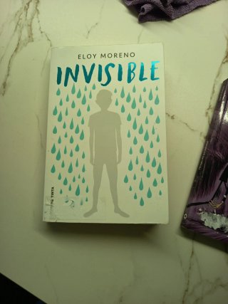 INVISIBLE: libro novela en catalán para jovenes