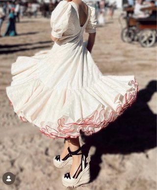 Traje de flamenca beige talla única