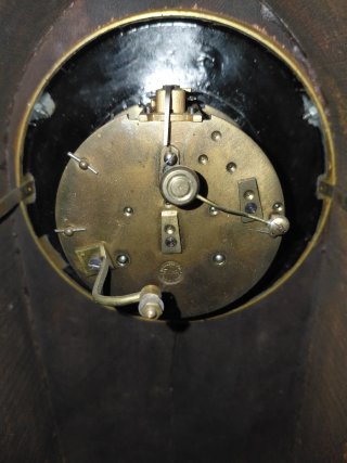 Reloj de sobremesa antiguo de madera