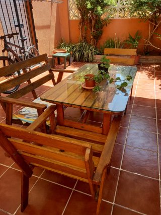 Conjunto terraza: mesa, banco y 2 sillones